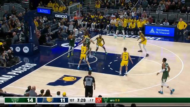 Joe Ingles with an assist vs the Indiana Pacers