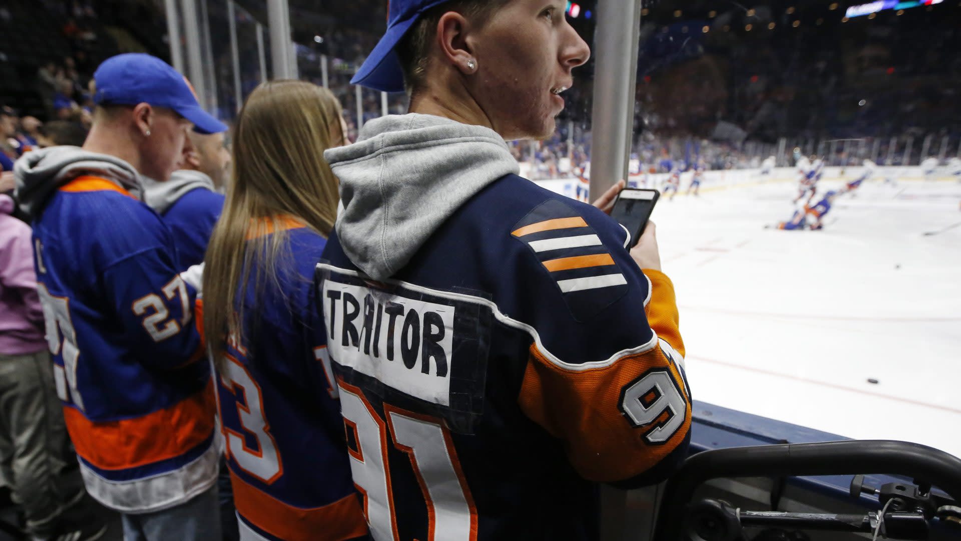 tavares traitor jersey