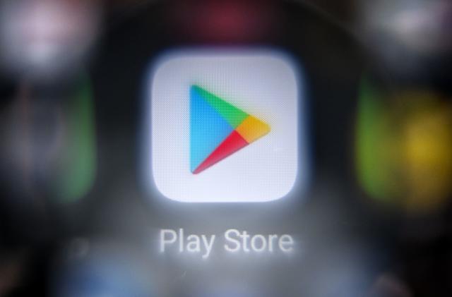 An illustration picture taken on April 21, 2022 in Moscow shows a smart phone screen bearing the Google Play store application logo. (Photo by Kirill KUDRYAVTSEV / AFP) (Photo by KIRILL KUDRYAVTSEV/AFP via Getty Images)