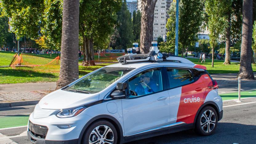 05 November 2019, US, San Francisco: A robot car of the General Motors subsidiary Cruise is on a test drive. Photo: Andrej Sokolow/dpa (Photo by Andrej Sokolow/picture alliance via Getty Images)