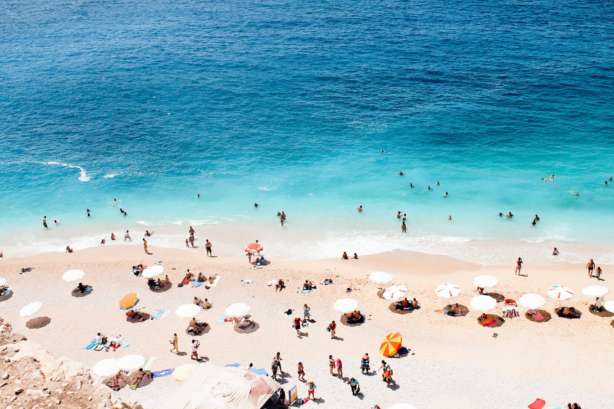 what is meant by beach tourism