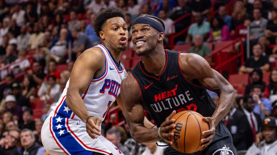 Yahoo Sports - The NBA's play-in tournament continues Wednesday with showdowns in the East: Sixers-Heat and Bulls-Hawks. Who wins? Our writers weigh