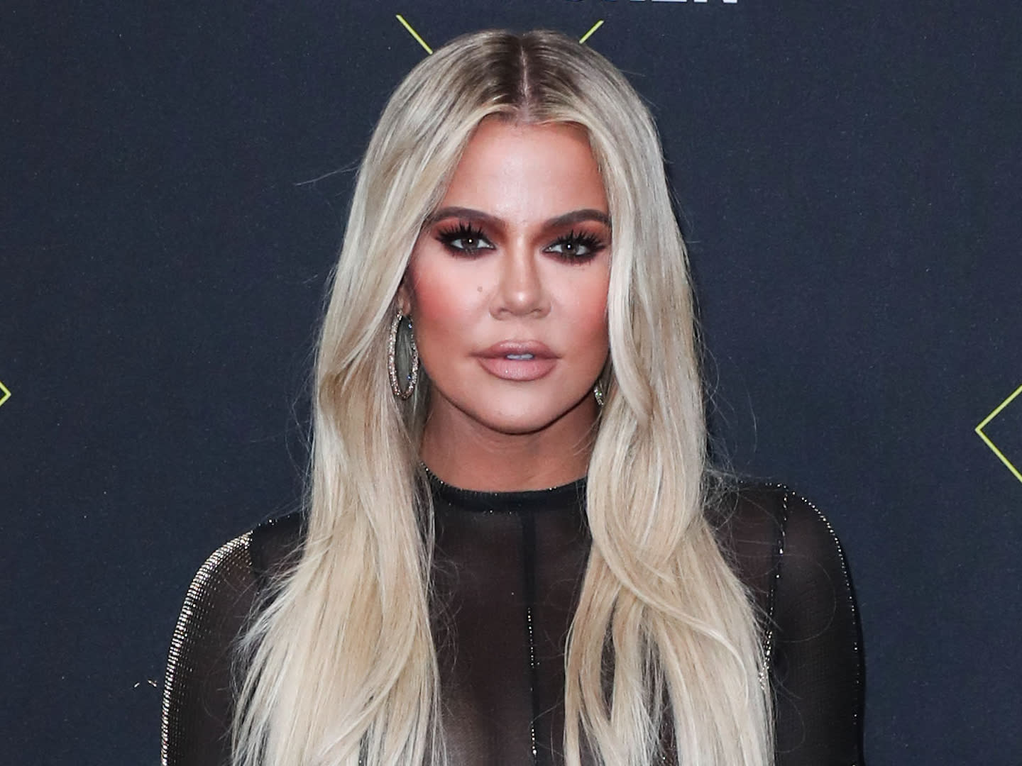 Khloe Kardashian ignora il commento di Tristan Thompson Lovey sulle sue ultime foto