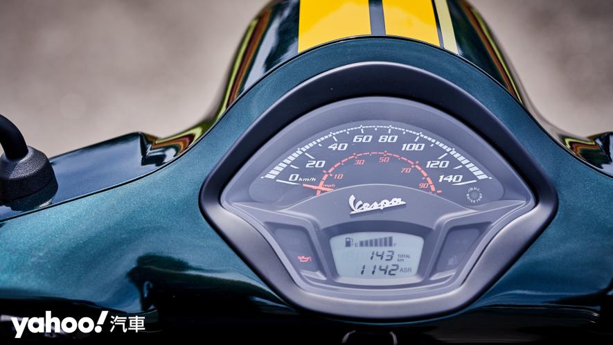 自由誠可貴的二輪時光機！2020 Vespa GTS 300 Racing Sixties城郊試駕！ - 12