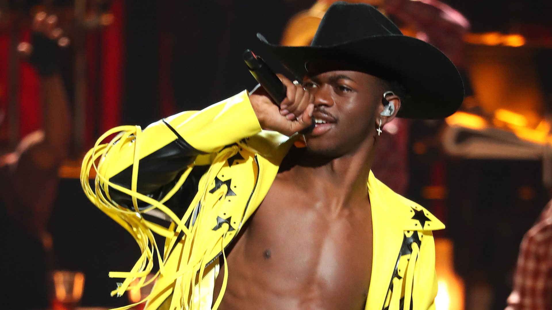 Lil Nas X Reveals He S Gay On The Last Day Of Pride