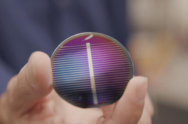 Blue Origin solar cell made from simulated Moon soil