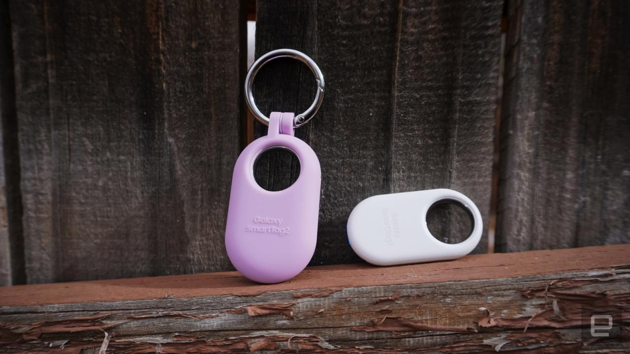 Samsung's new Bluetooth trackers have a giant keyring on top, UWB support
