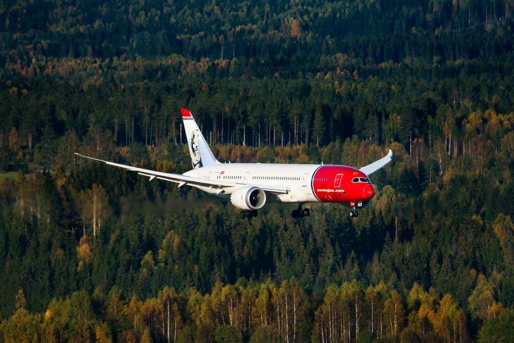 norwegian air hand baggage