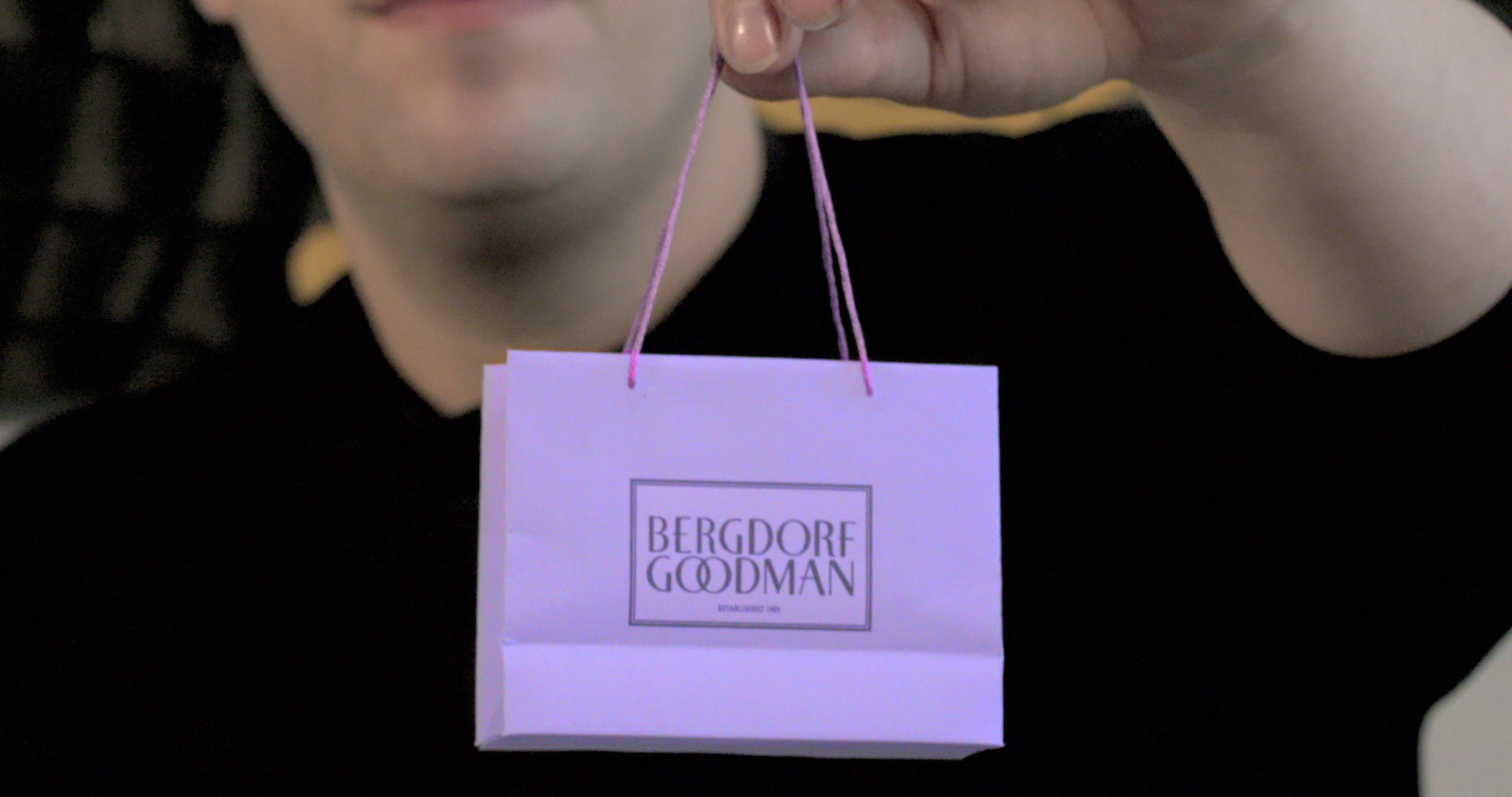 Bergdorf Goodman, Bags, Bergdorf Goodman Violet Handle Paper Bag