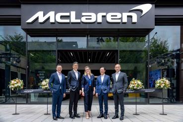 McLaren 總代理永三汽車深耕在地 台中旗艦展示中心正式落成