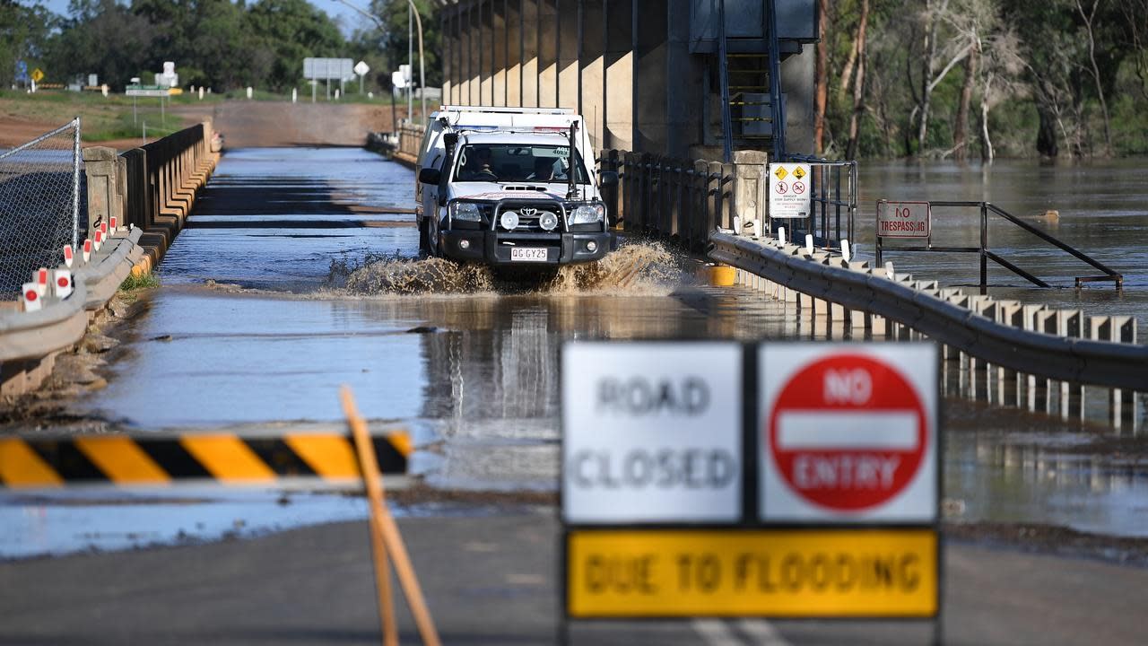 Farmers miss out on rain amid Qld floods - Yahoo News Australia