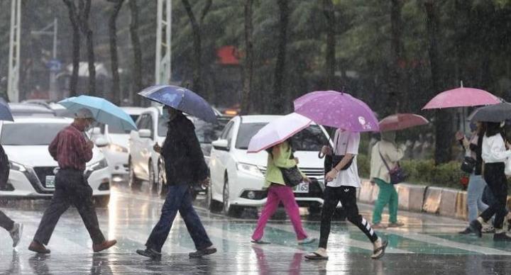 2縣市防大雷雨 明起鋒面接力到