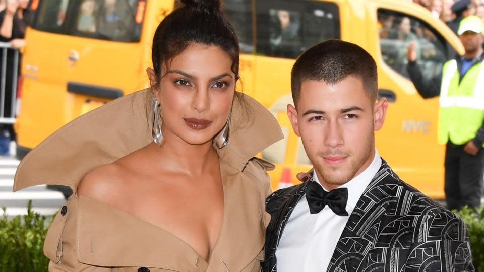 Priyanka Chopra Ki Bf Full Hd - Priyanka Chopra's Polka Dot Trousers Are the Party Pants We Need -- Shop  Her Look!