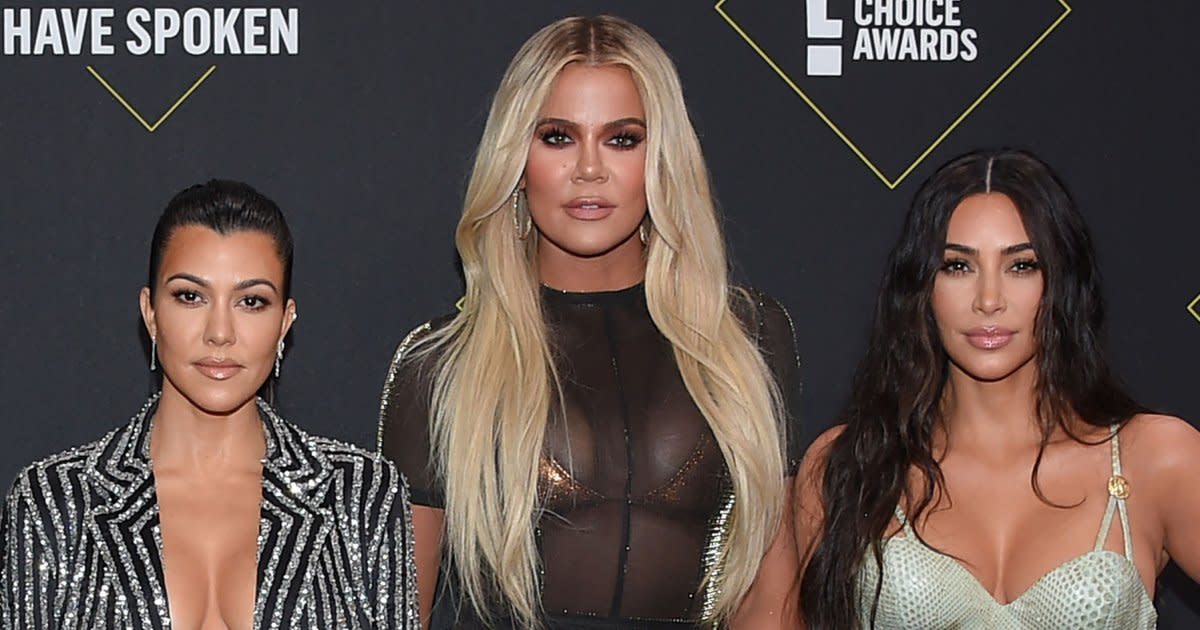 Khloé Kardashian Says She Ll Always Love Her Sisters As Kim Tries To