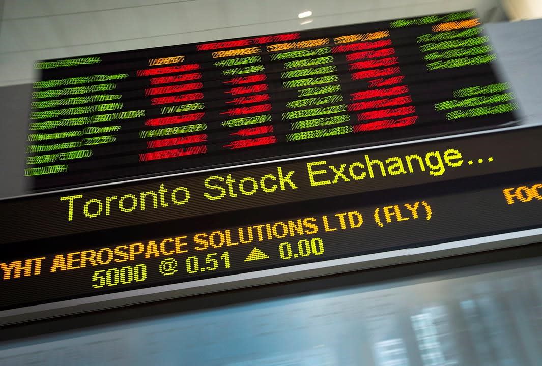 North American stock markets down in late-morning trading, oil and loonie fall - Yahoo News Canada