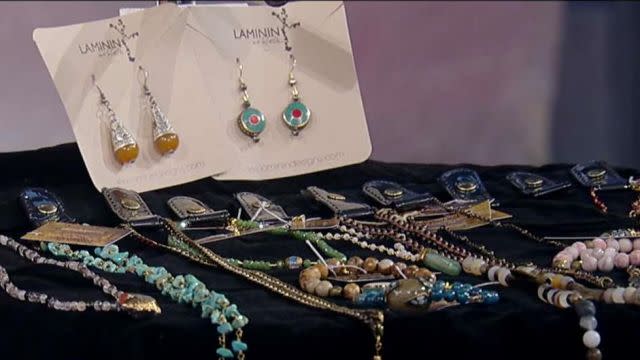 &#39;Duck Dynasty&#39; star starts jewelry line to help women in need