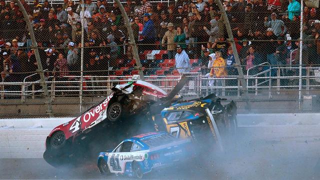 Chaos erupts in wild finish to Talladega Cup race