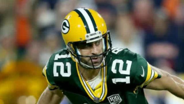 Aaron Rodgers, on ragged left leg, leads GB to miracle win from 20-point deficit