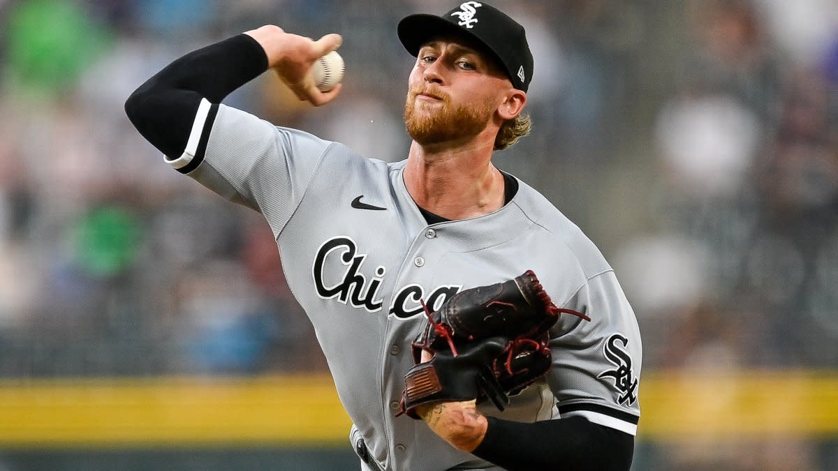 Mike Clevinger: White Sox GM speaks as pitcher reports to spring