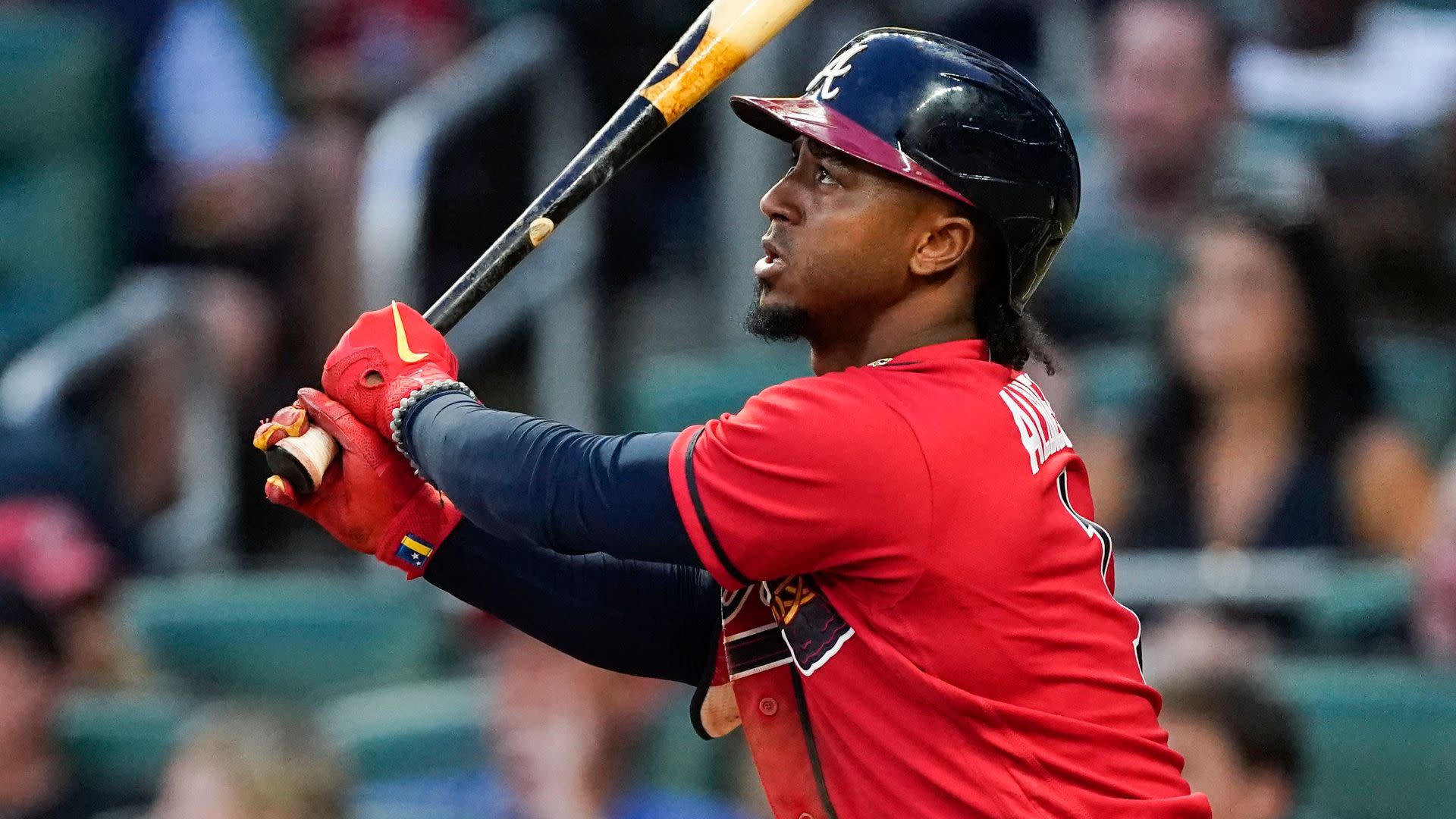 WATCH: Ozzie Albies blows game open with a late three-run tater in San  Diego - Sports Illustrated Atlanta Braves News, Analysis and More