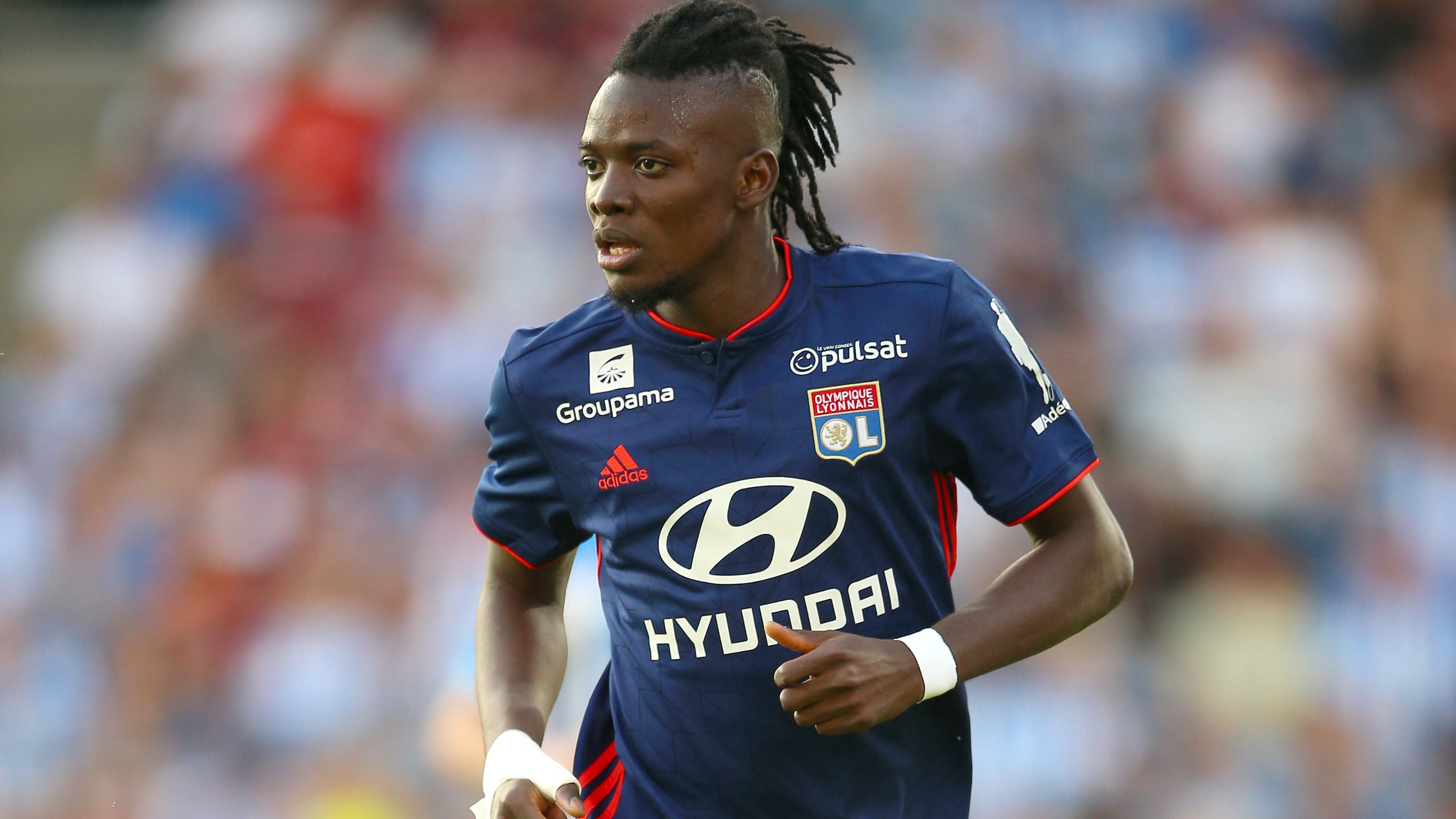 Aston Villa bring in Bertrand Traore from Lyon