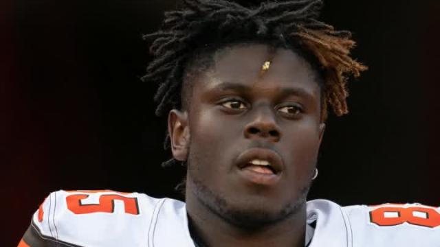 Browns TE David Njoku reportedly out several weeks due to broken wrist