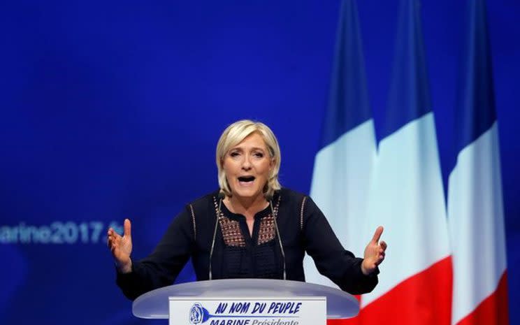 Marine Le Pen salarie pour sa campagne Frédéric Chatillon, ami et ... - Yahoo Sport