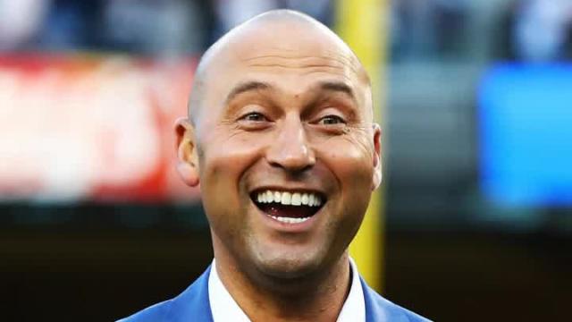 Jeter rookie card sells for MLB record amount