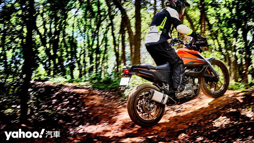 貫徹換檔與小排量的樂趣！2020 KTM 250 Duke暨全新390 Adventure正式上市！ - 12