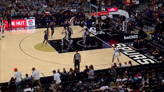 Devin Vassell with an assist vs the Orlando Magic