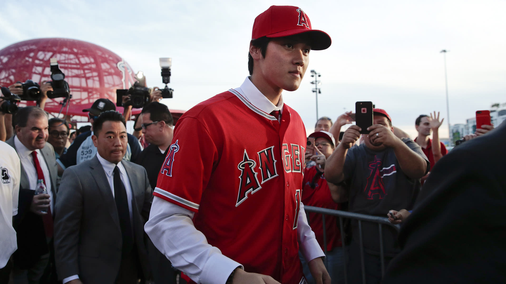 The sad tale of how Shohei Ohtani's torn elbow ligament ruined baseball's  best story of 2018