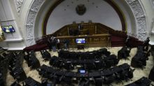 Un fallo judicial deja sin fuero a parlamentarios venezolanos