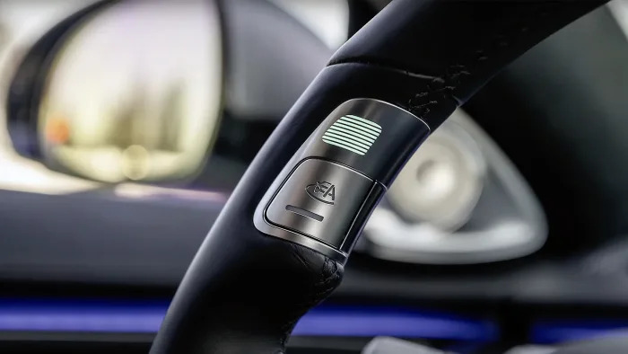 Mercedes EQS steering wheel button