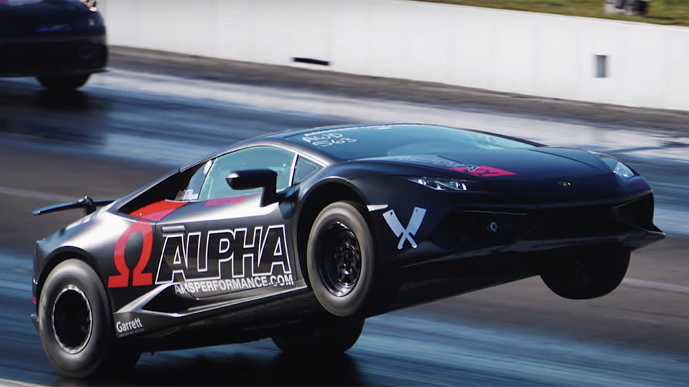 Watch This Insane 1800 Hp Lamborghini Huracan Pop A Wheelie On A Drag Strip - roblox rcar particles at a speed