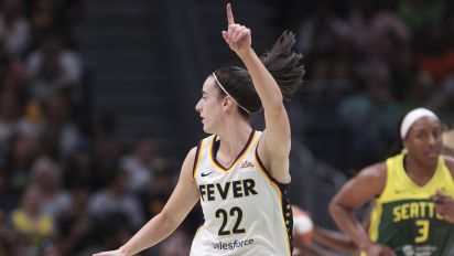 Associated Press - Jewell Loyd scored 21 of her 32 points in the first half, Sami Whitcomb scored all 10 of her points in the fourth quarter, and the Seattle Storm held off rookie Caitlin Clark and