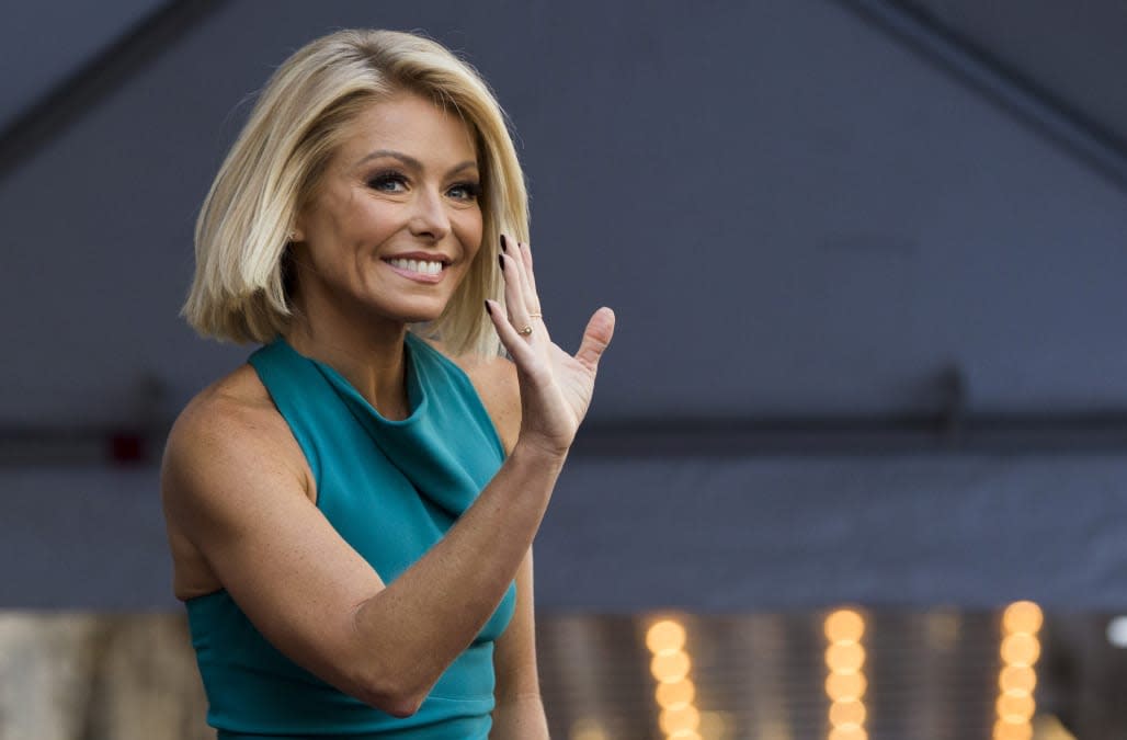 1. Kelly Ripa's Blue Hair Color Transformation - wide 8