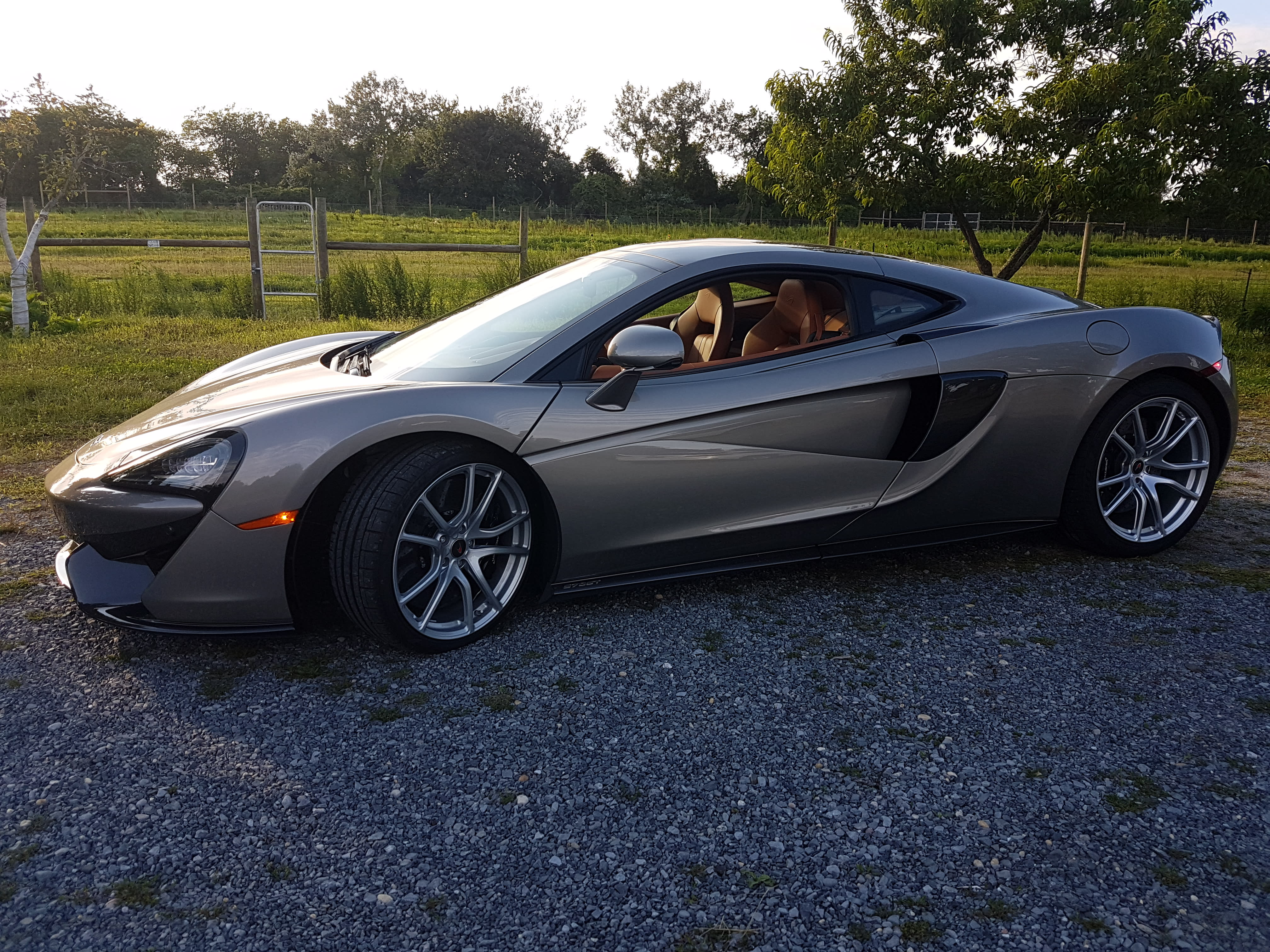 2017 McLaren 570GT