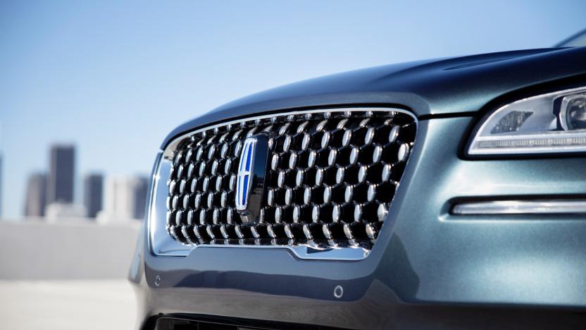 Lincoln Corsair grille