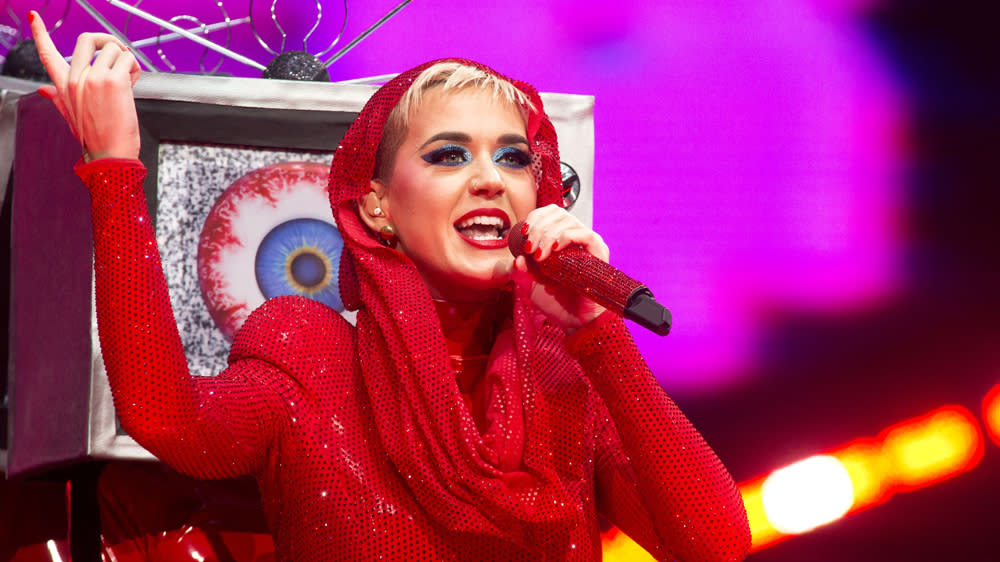 Watch Katy Perry Sing ‘365’ With Zedd at Coachella