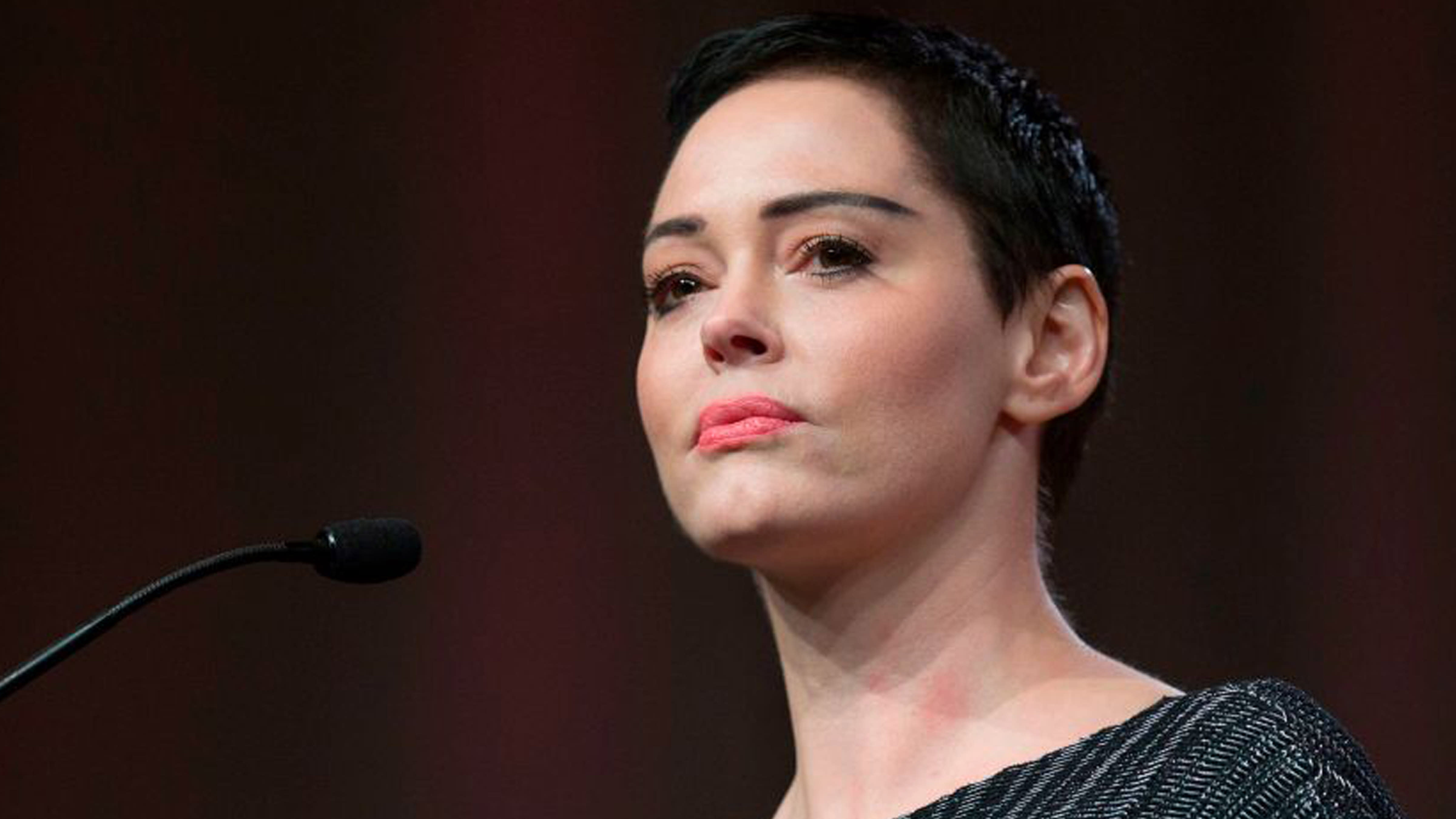 Rose McGowan Calls 'Charmed' Costar Alyssa Milano 'a Lie'