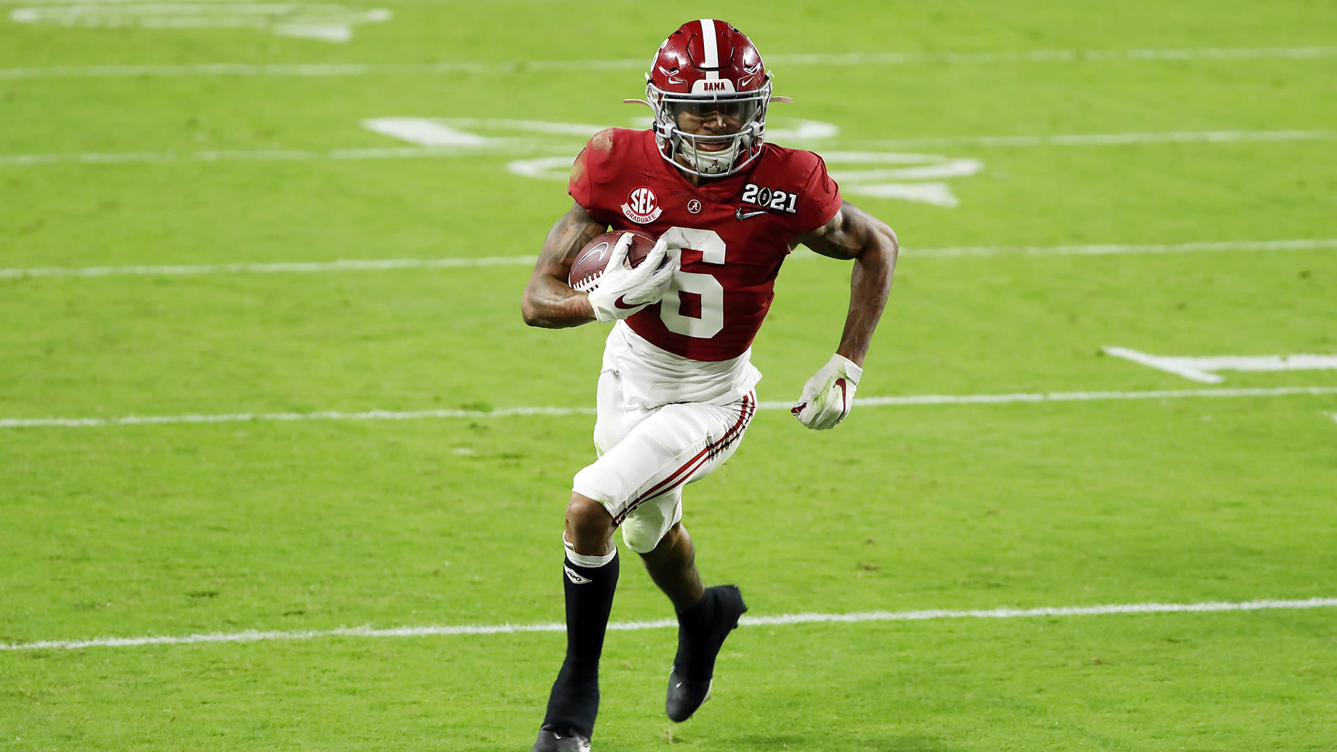 DeVonta Smith 'destined' to become NFL's best receiver, teammate