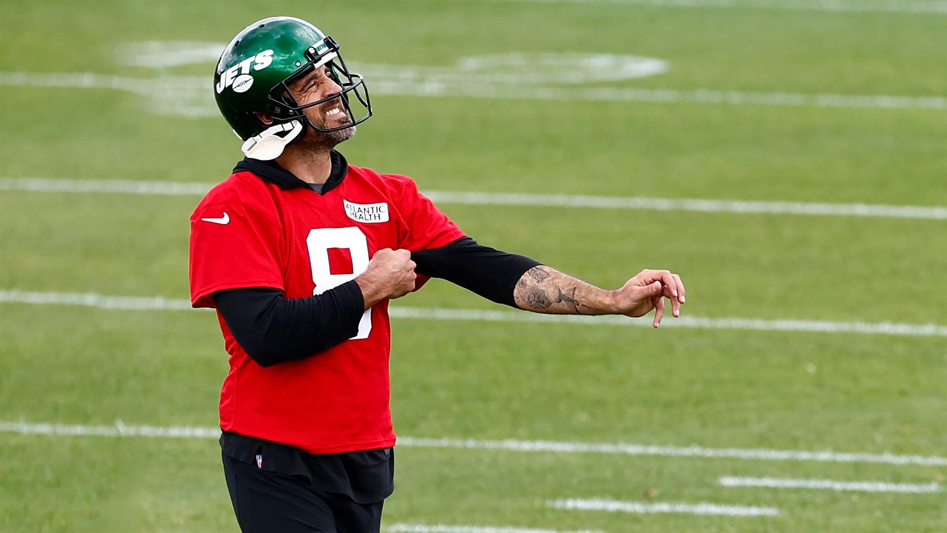 Hard Knocks' shows Aaron Rodgers' first preseason game since 2018