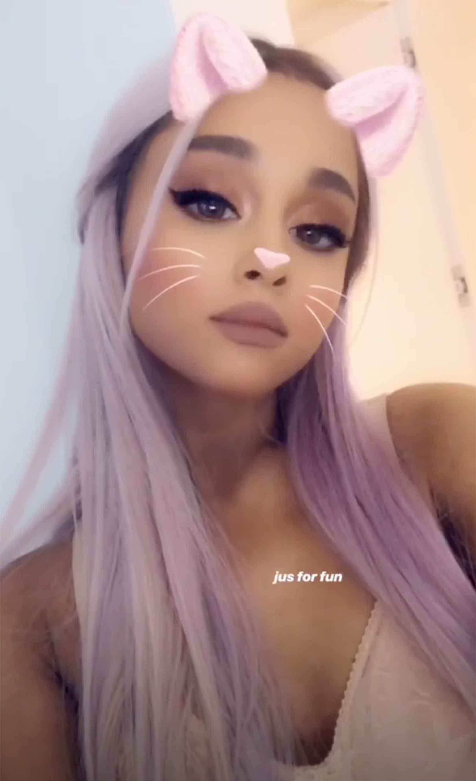 Ariana Grande Goes Lavender Singer Reveals New Hair Color