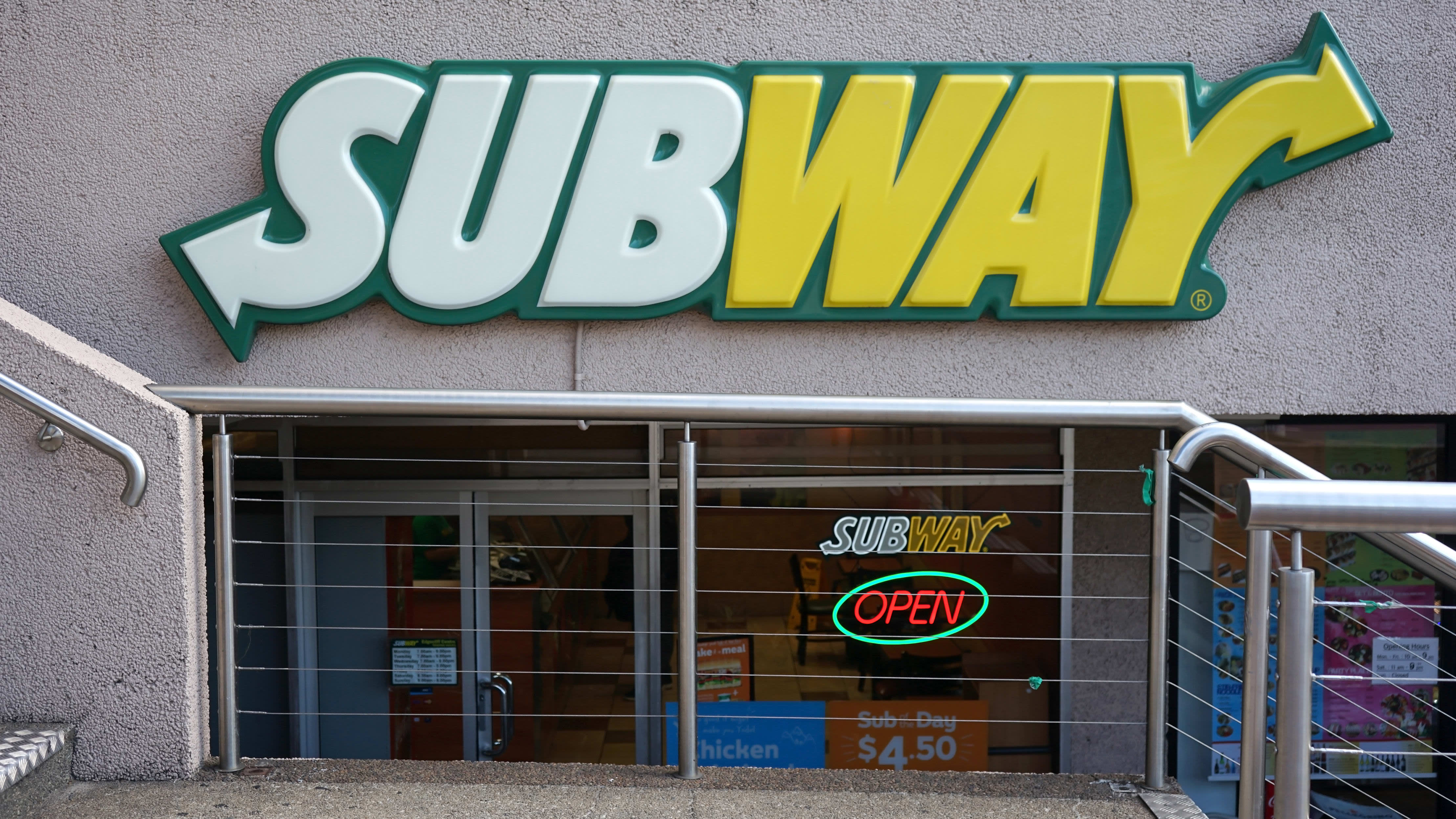 Subway's 'Eat Fresh Refresh' revamp