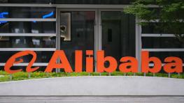 Apple, Alibaba, PayPal and Amazon: 3 Stories In Focus