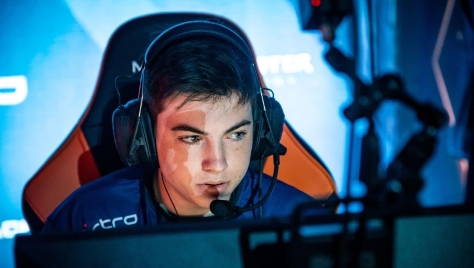 Sentinels Complete Valorant Roster With Ex Cs Go Pro Dapr