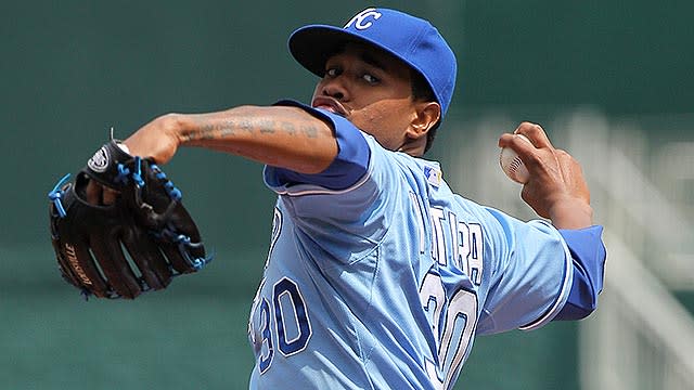 Kansas City Royals pitcher Yordano Ventura (30) talks with catcher