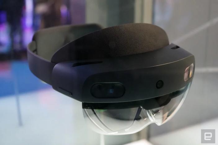 Microsoft announces layoffs and restructuring in its mixed reality division