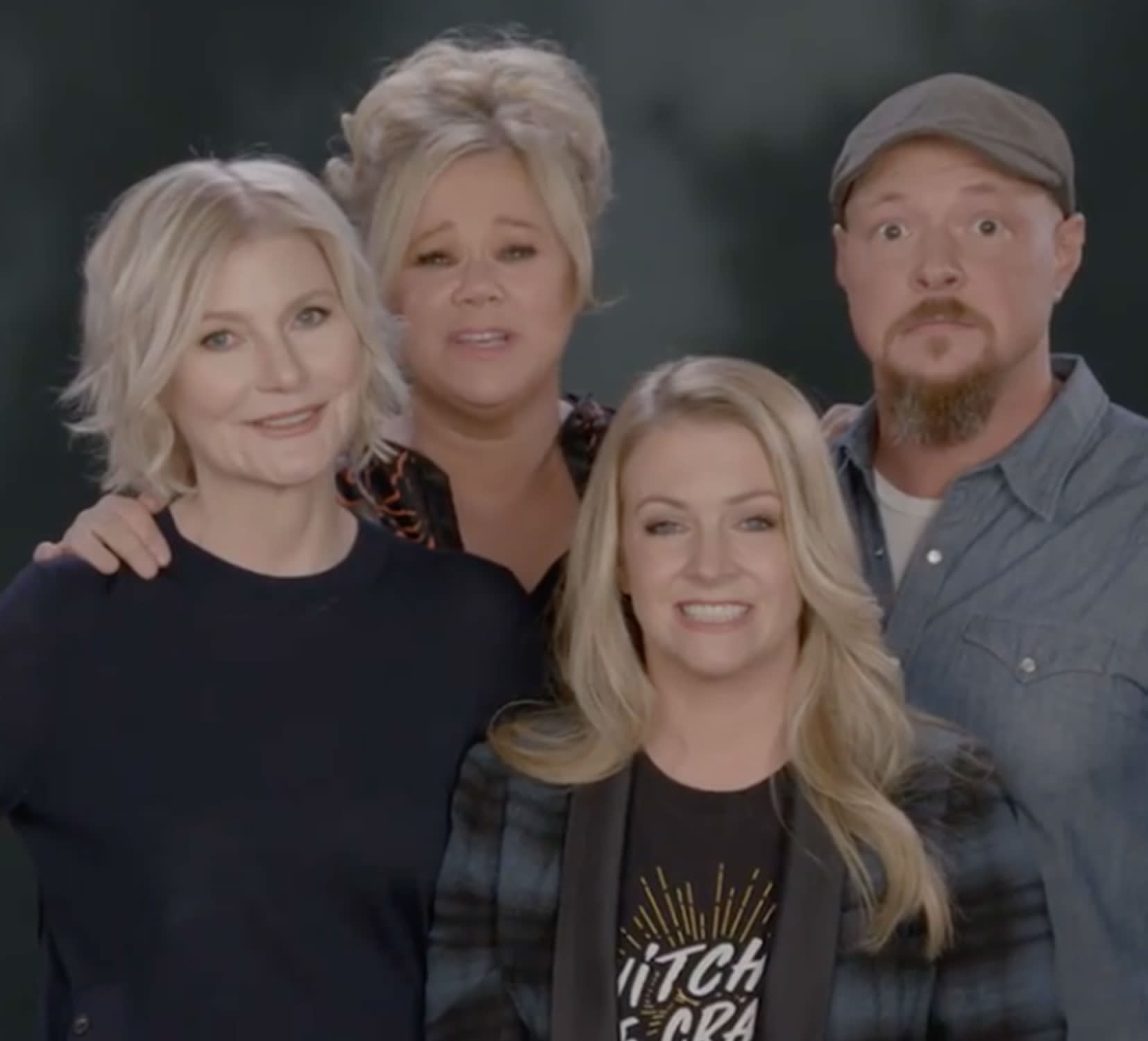 Melissa Joan Hart Sabrina The Teenage Witch Cast Reunite To Give The New Generation Some Advice