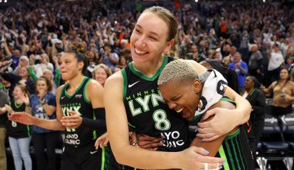 WNBA playoffs: Courtney Williams is the straw that stirs the drink as Lynx advance to Finals